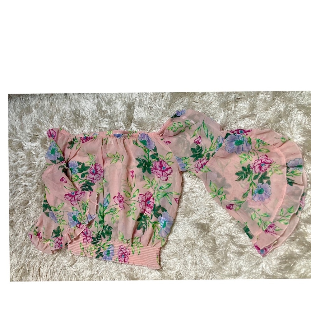 🌷3/$25🌷NWOT Chiffon Floral Top - Picture 8 of 8